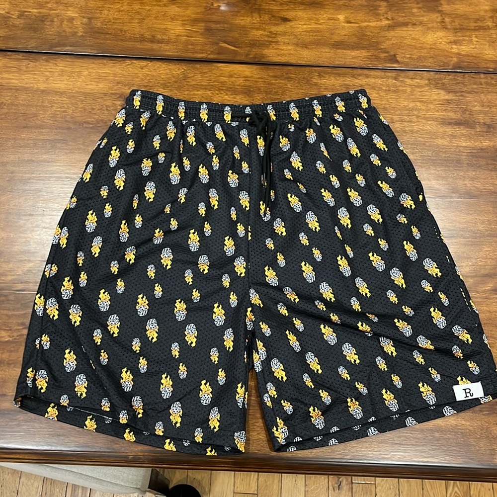 RPI flaming dice-mesh lined shorts-with drawl string. Mens size XL